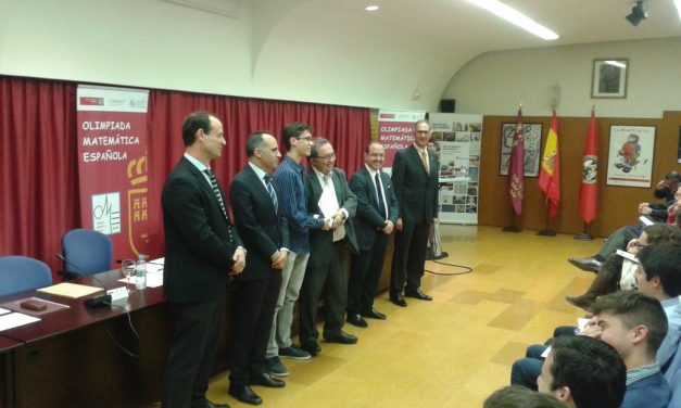 Emilio Domínguez, primer premio en la fase local de la LIII Olimpíada Matemática Española