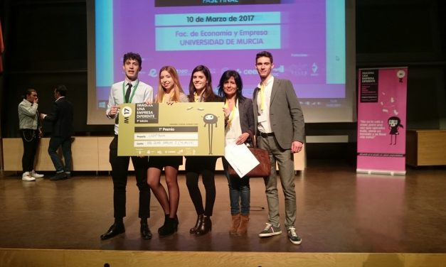 Ganadores del primer premio en el concurso “Imagina una empresa diferente” – 2017