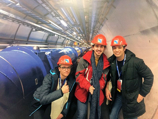 Tres alumnos del IES Juan Carlos I visitan el CERN de Ginebra