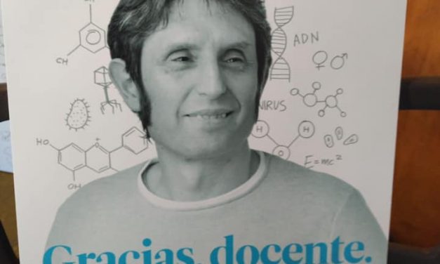 Nuestro compañero José María Espinosa Bernal, galardonado en el acto «Gracias, docente»