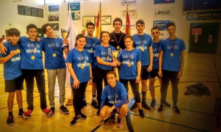 Los alumnos del IES Juan Carlos I, campeones en las categorías infantil y juvenil del Torneo Regional de bádminton