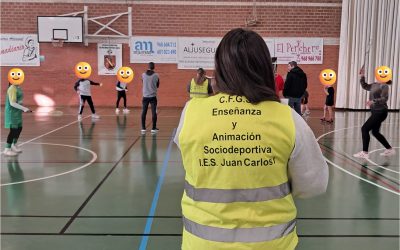 Alumnas de 2º curso del C.F.G.S. colaboraron en la organización de la competición de Bádminton