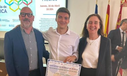 Alumno del IES Juan Carlos I gana Accésit XXXI OLIMPIADA DE QUÍMICA de la Región de Murcia