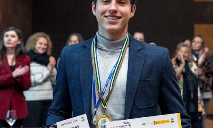 Martín Serrano, alumno del IES Juan Carlos I de Murcia, gana la XXI Olimpiada Española de Biología celebrada en la Facultad de Medicina de la Universidad de Cantabria