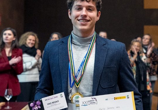 Martín Serrano, alumno del IES Juan Carlos I de Murcia, gana la XXI Olimpiada Española de Biología celebrada en la Facultad de Medicina de la Universidad de Cantabria