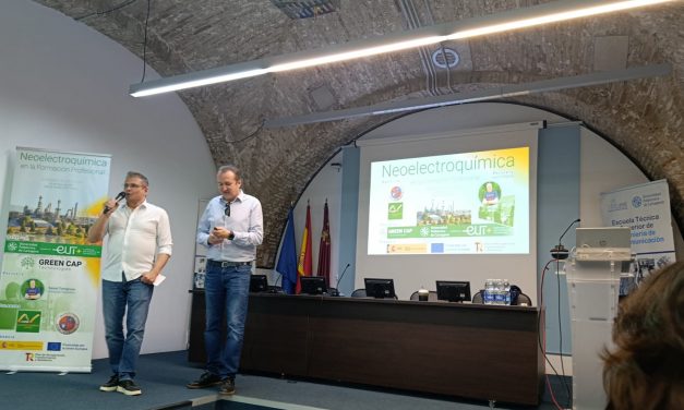 El proyecto NEOELECTROQUÍMICA EN FP: INNOVACIÓN EN LA CAPTACIÓN DE CO2 PARA LA OBTENCIÓN DE COMBUSTIBLES VERDES Y EN LAS PILAS MICROBIANAS en el marco del Plan de Recuperación, Transformación y Resiliencia – Financiado por la Unión Europea – NextGenerationEU, celebra su acto de clausura.